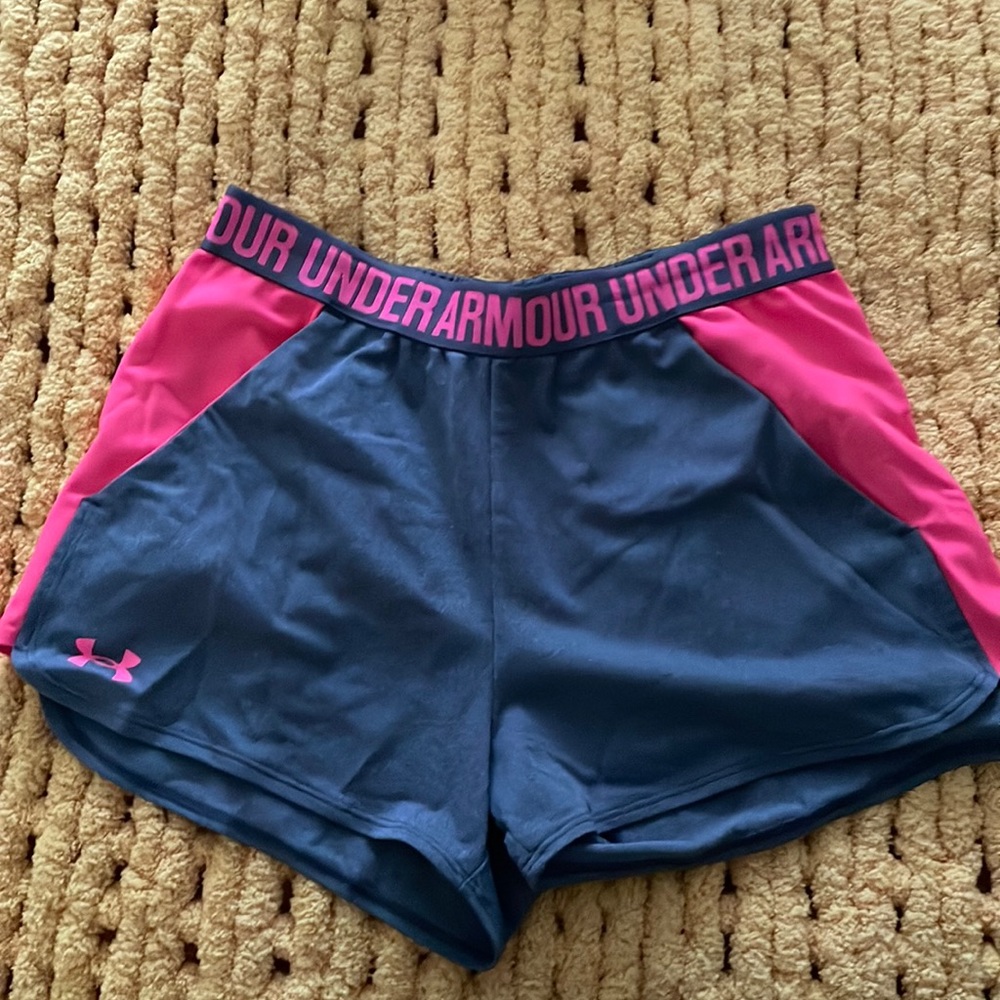 Underarmour athletic shorts